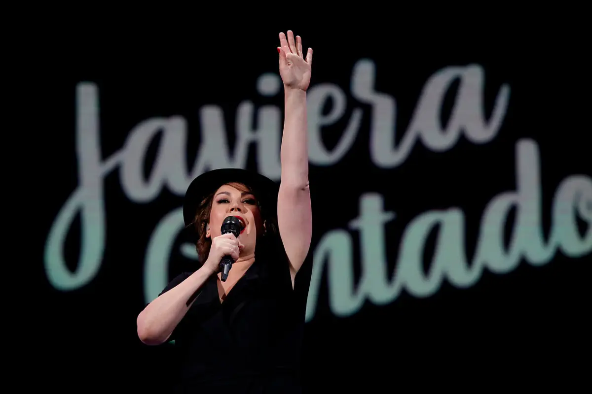 Javiera Contador, Agencia Uno