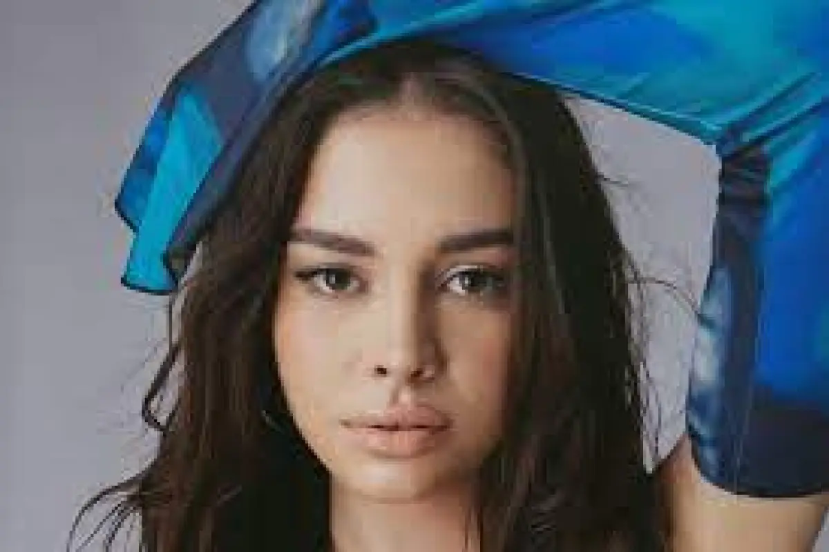 Soulfia mirando a cámara 