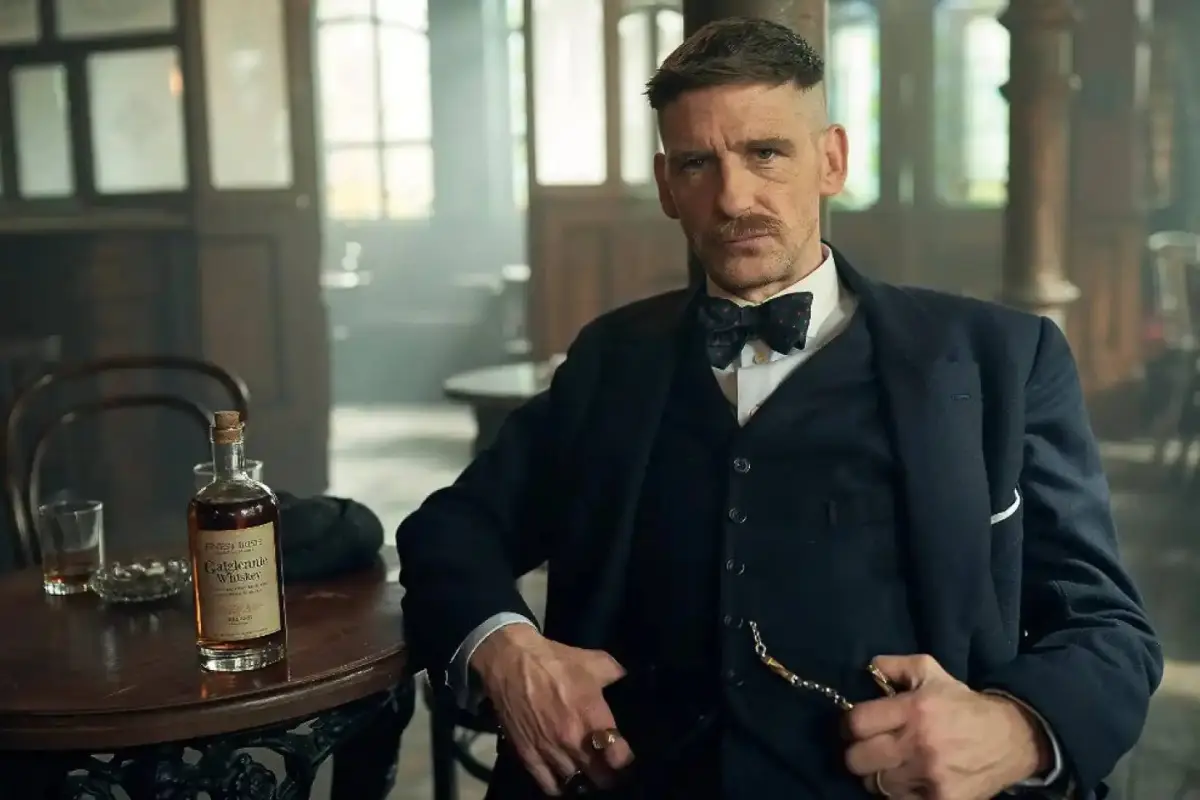 Paul Anderson, Redes sociales