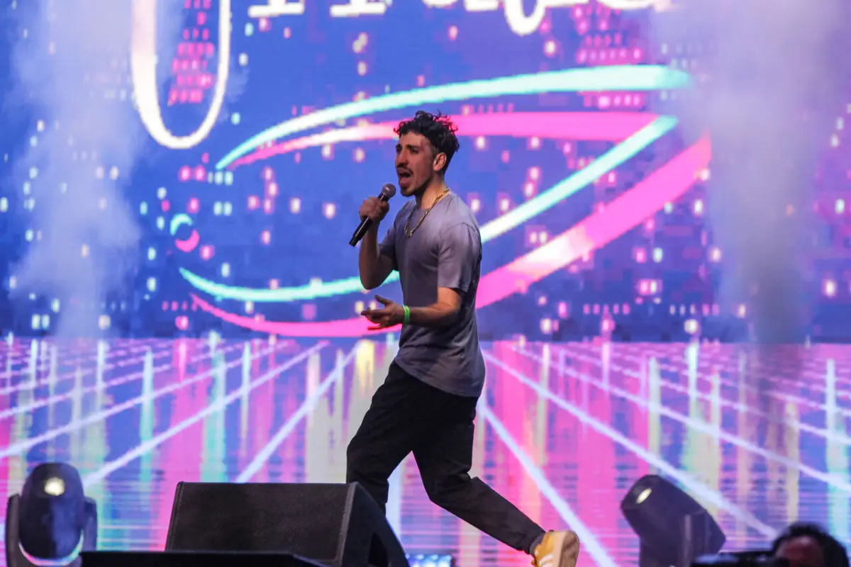 Diego Urrutia, Agencia Uno