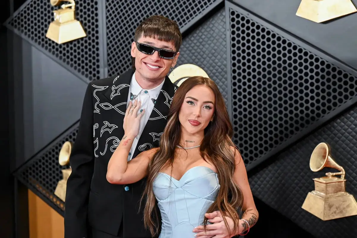 Peso Pluma y Nicki Nicole, Redes sociales