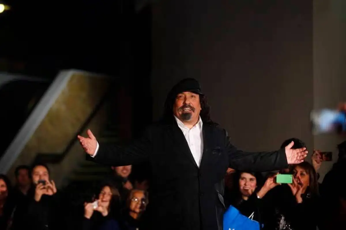 Miguel Piñera, Agencia Uno