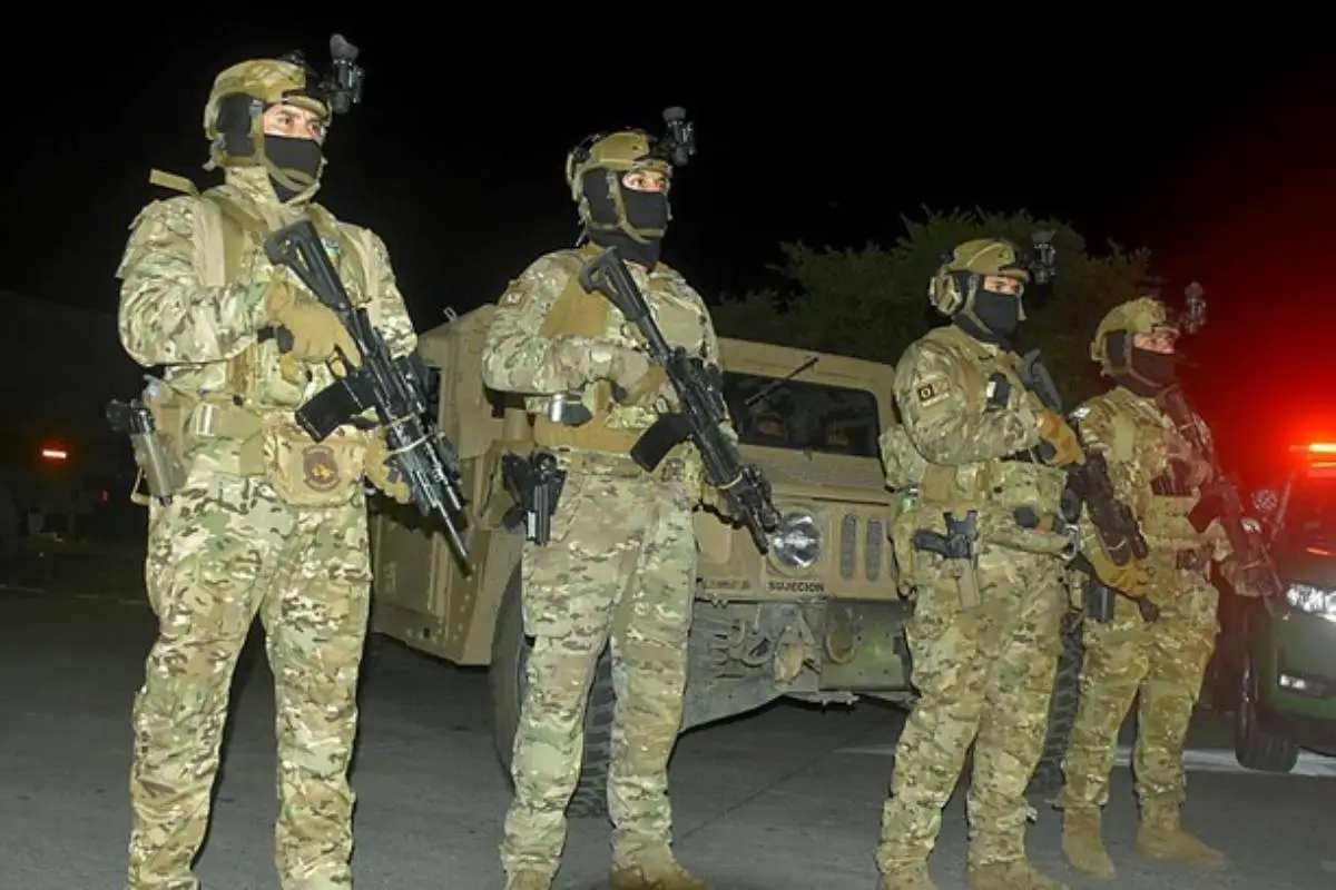 Militares, Agencia Uno