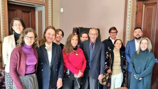 Académicos chilenos en la Casa Blanca, cedida