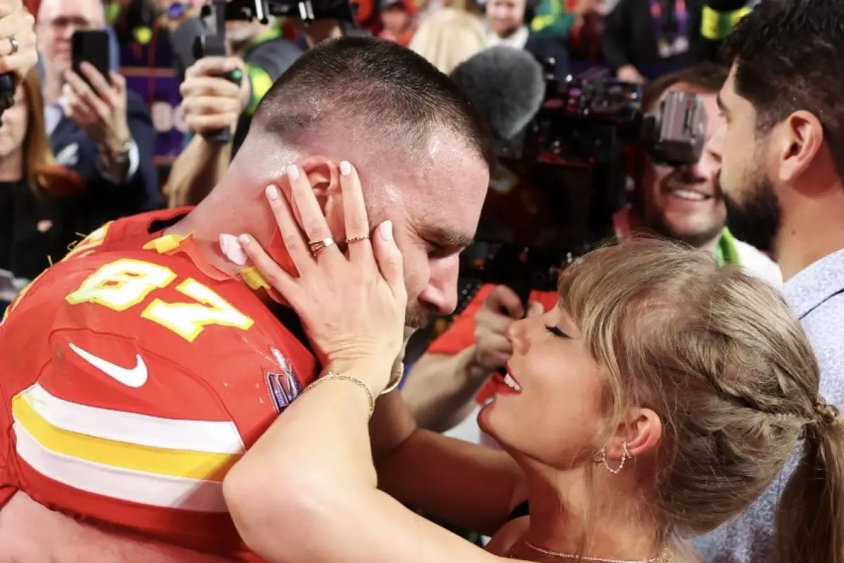 Taylor Swift sufrió hasta el tiempo extra para celebrar con Kansas City en el Super Bowl, Los 40
