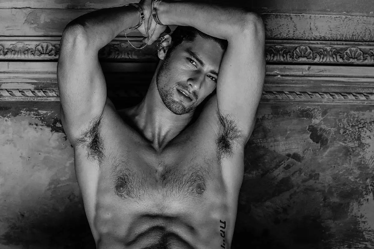 Jhonatan Mujica, Redes Sociales