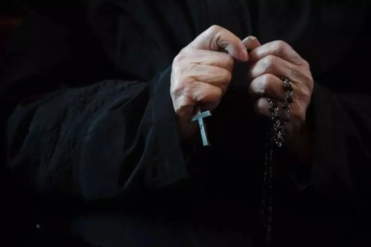 Sacerdote chileno condenado en EE.UU., Redes sociales