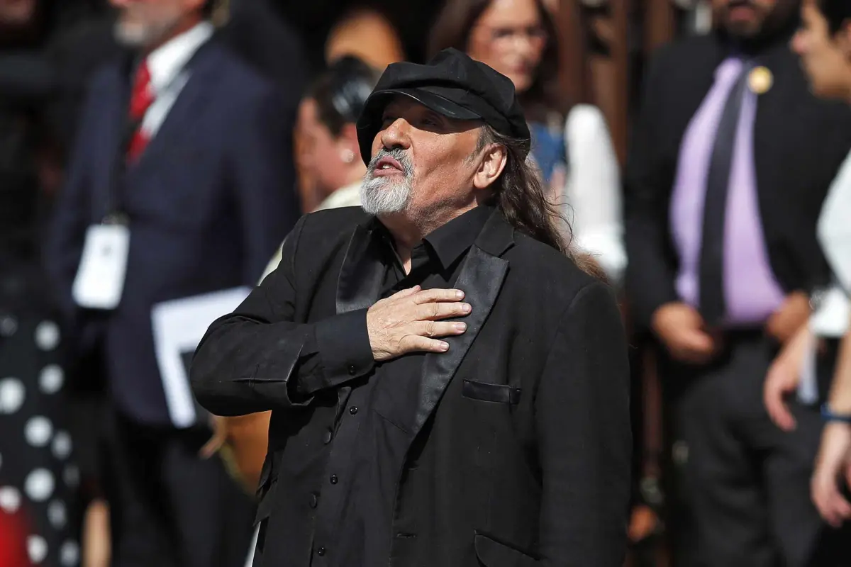 Miguel Piñera, Agencia Uno