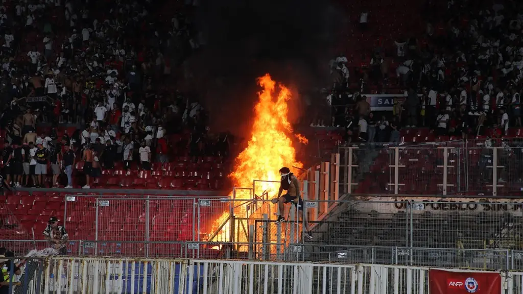 Incidentes en el Estadio Nacional  - Juan Pablo Carmona 