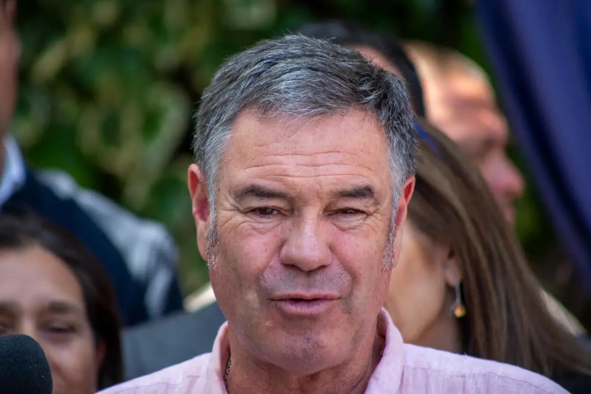 Manuel José Ossandón, Agencia Uno