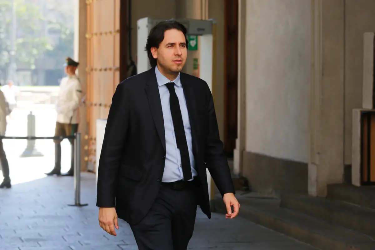 Vlado Mirosevic, Agencia Uno