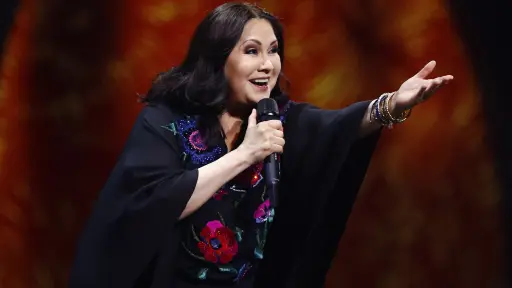 Ana Gabriel, Agencia Uno