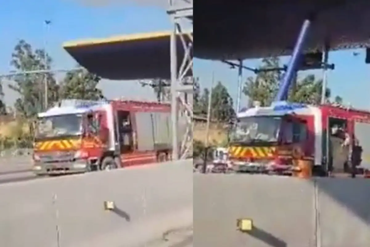 Bomberos derriba barrera de peaje, Captura de redes sociales