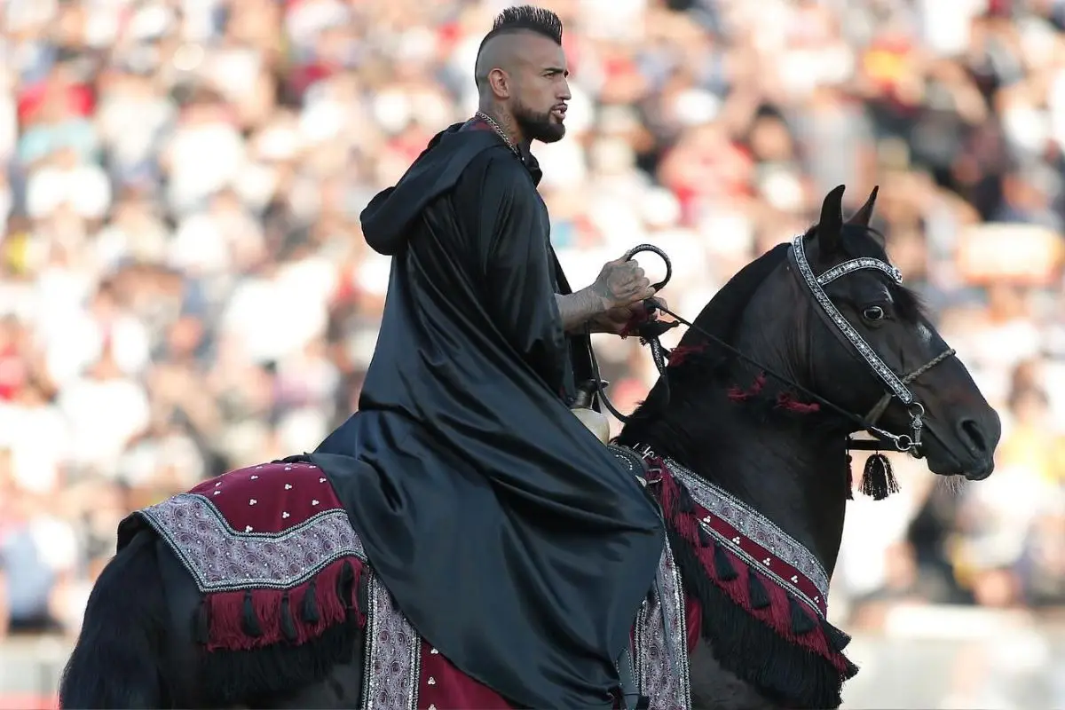Arturo Vidal en su regreso a Colo Colo, Cedida
