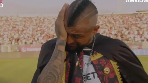 Arturo Vidal, Redes Sociales