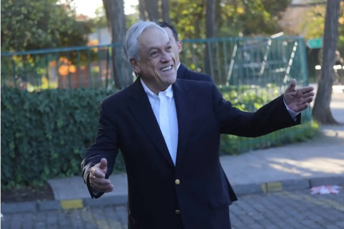 Sebastián Piñera, Agencia Uno