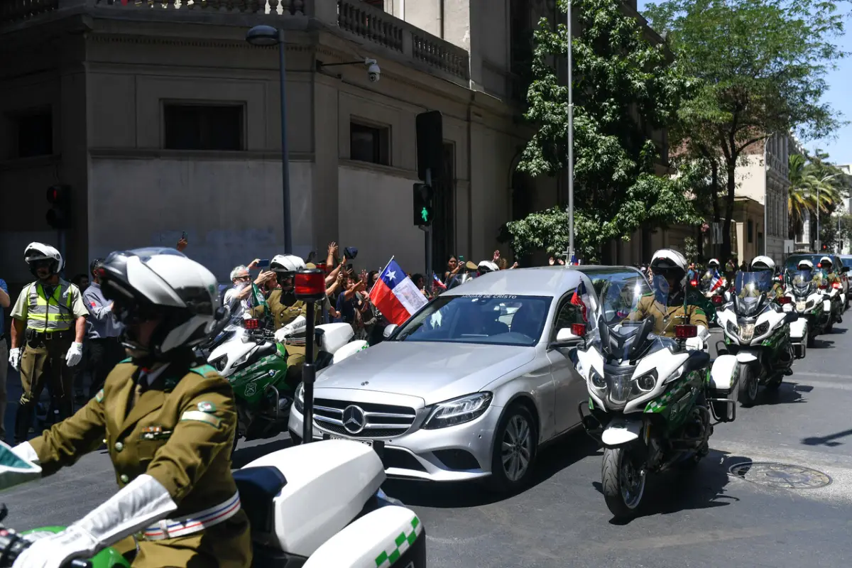 Carabineros escoltó el féretro de Sebastián Piñera, Agencia Uno