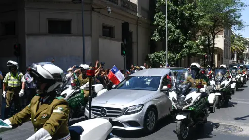 Carabineros escoltó el féretro de Sebastián Piñera, Agencia Uno