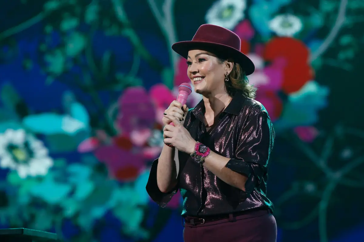 Javiera Contador, Agencia Uno