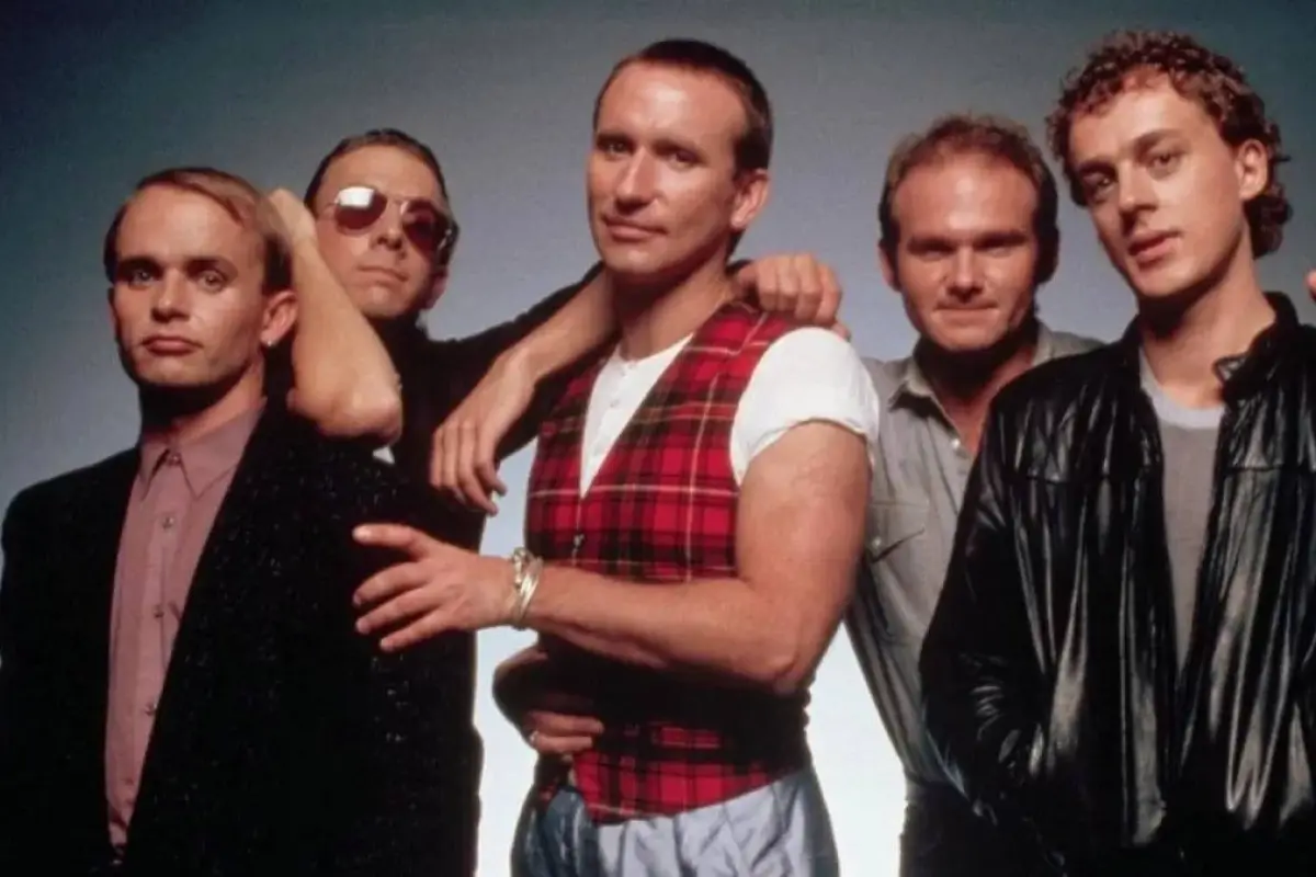 Men at Work, Redes sociales