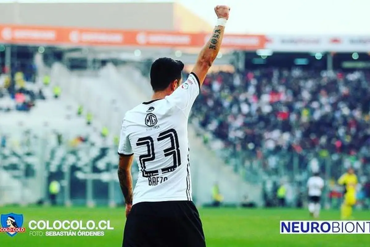 Claudio Baeza en Colo Colo, instagram @claudiobaeza23