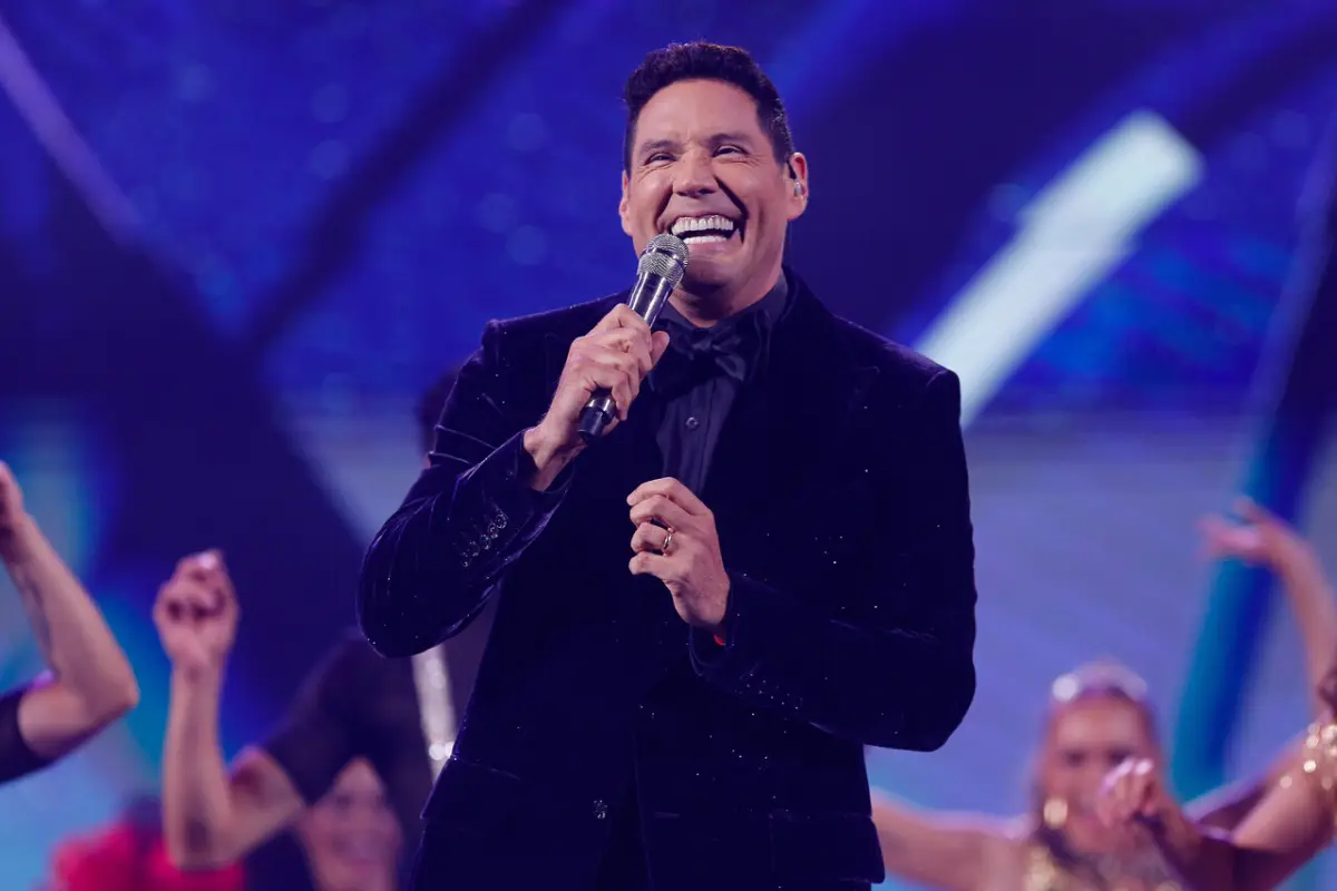 Francisco Saavedra, Agencia Uno