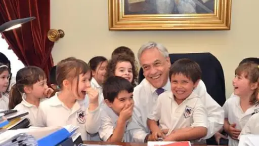 Sebastián Piñera y sus nietos, instagram @manepinera