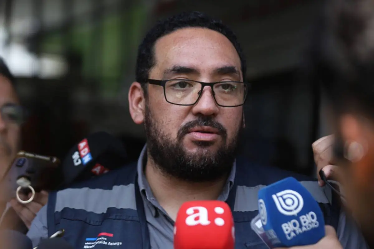 Nicolás Cataldo, Agencia Uno