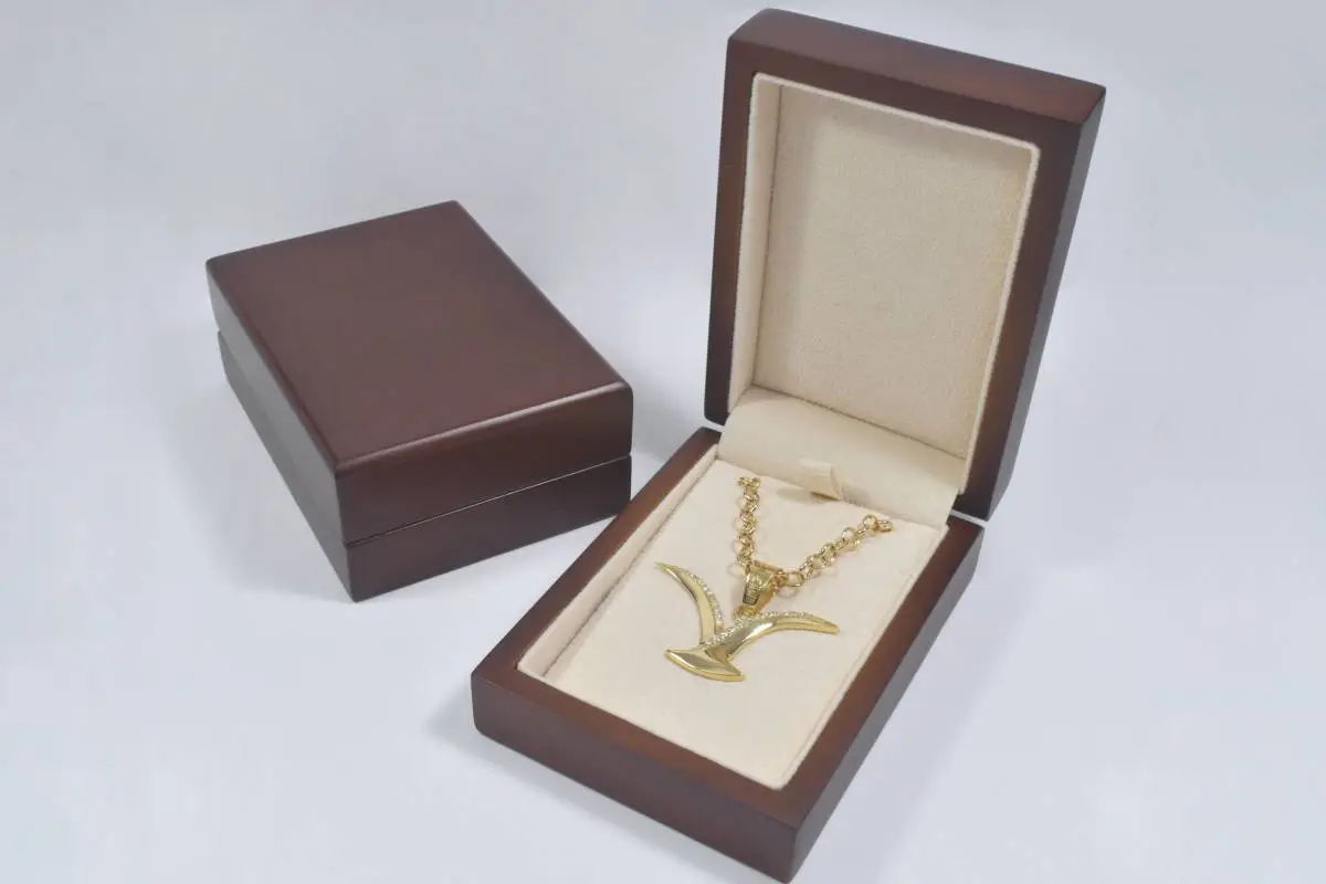 Colgante Gaviota Aurus, Cedida