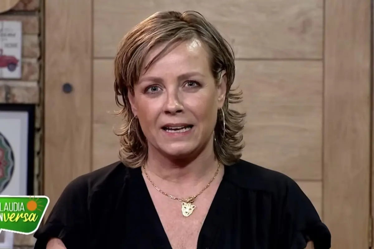 Claudia Conserva, Redes Sociales