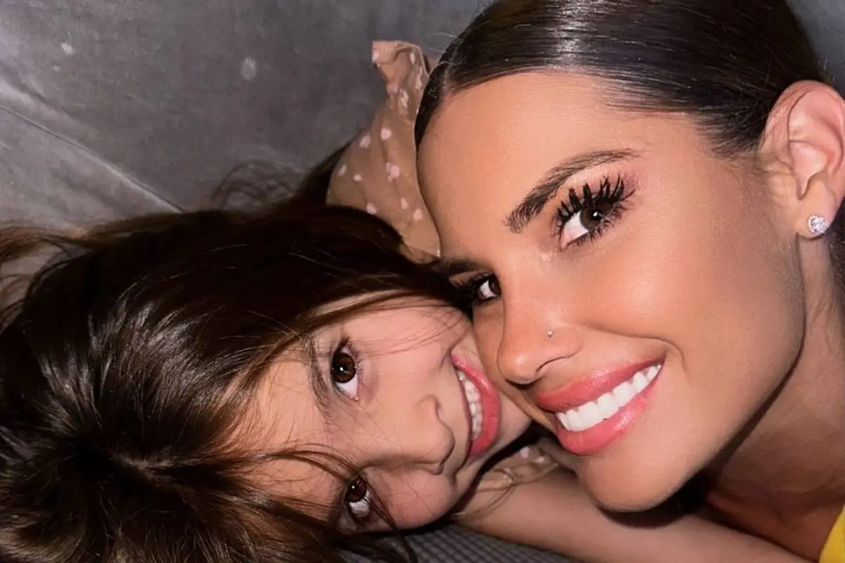 Gala Caldirola, Redes Sociales