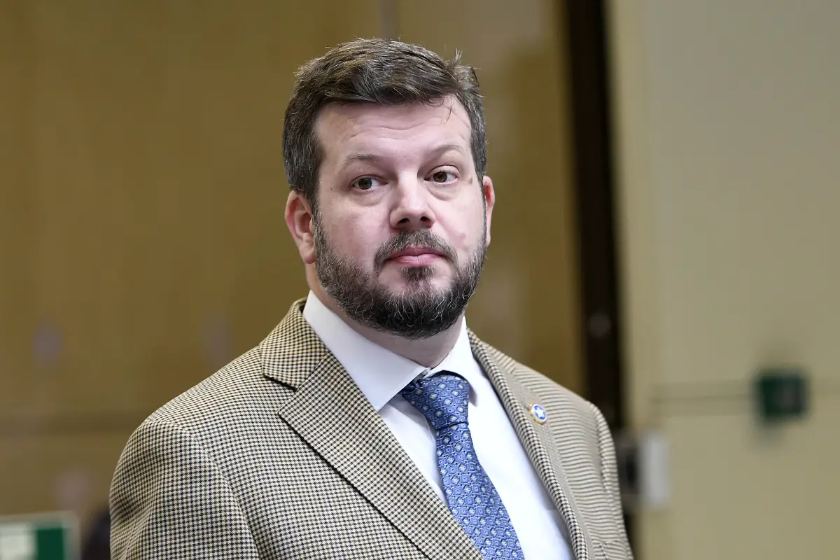 Johannes Kaiser, Agencia Uno