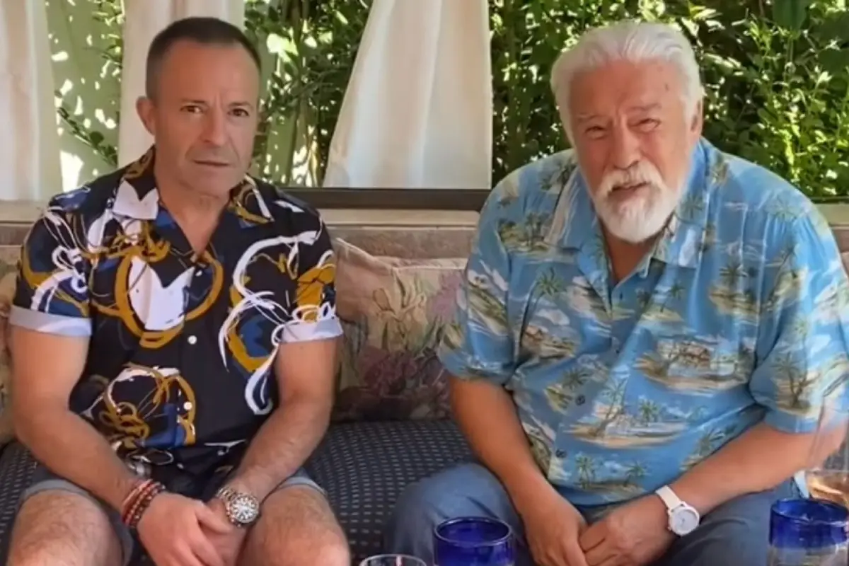 Iván Arenas, Redes Sociales