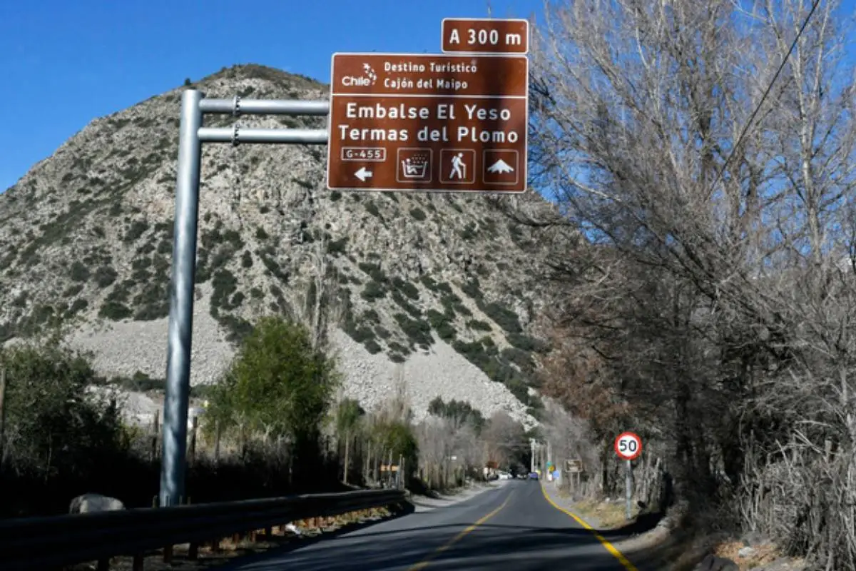 Cajon del Maipo, Agencia Uno
