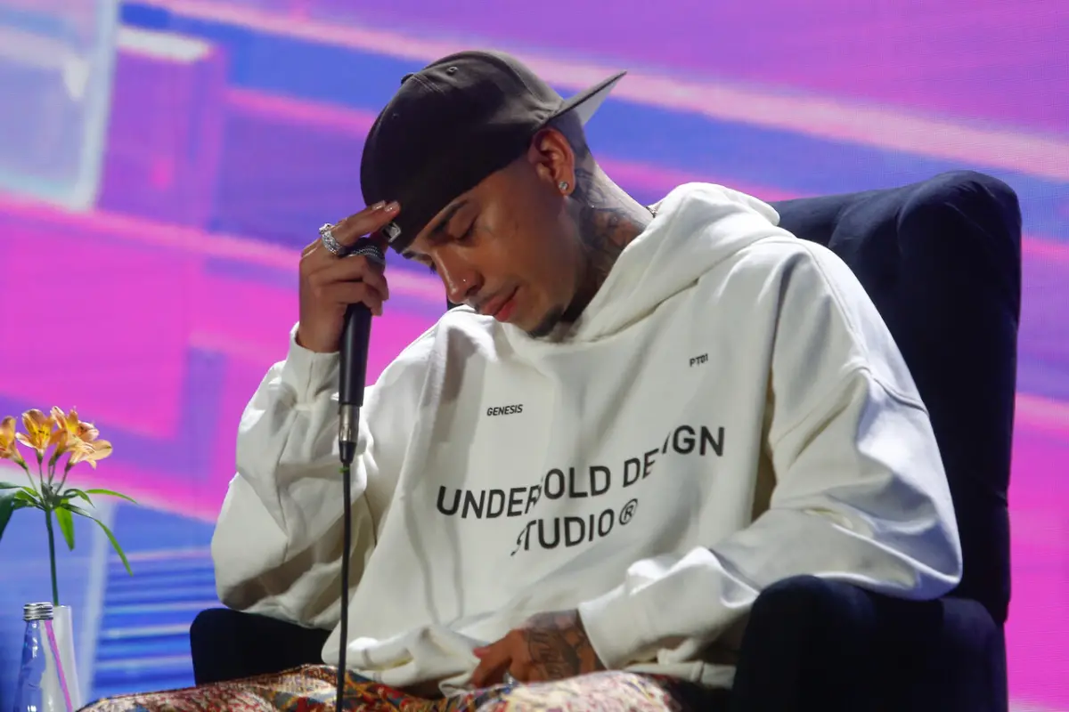 Young Cister, Agencia Uno