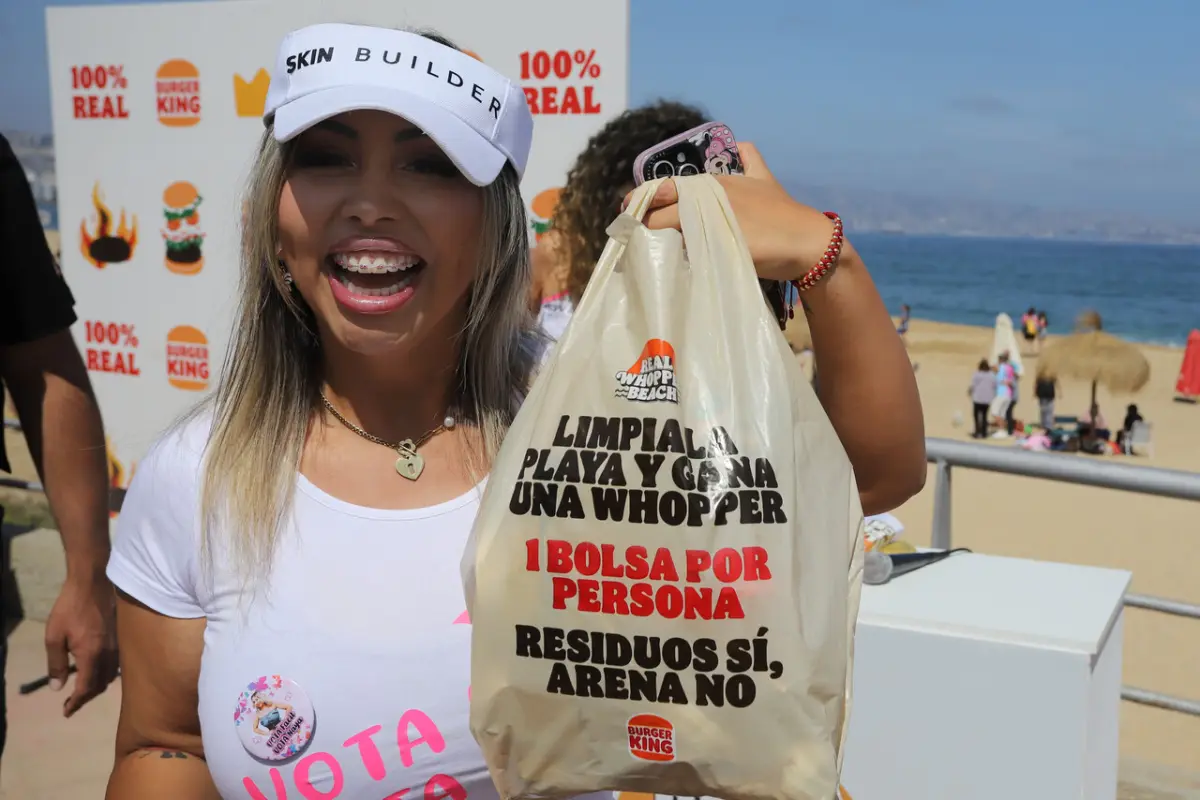 Naya Fácil, Agencia Uno