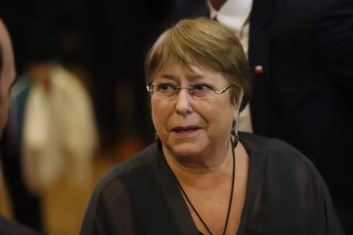 Michelle Bachelet, Agencia Uno