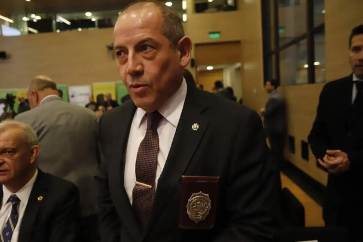 Sergio Muñoz, Agencia Uno