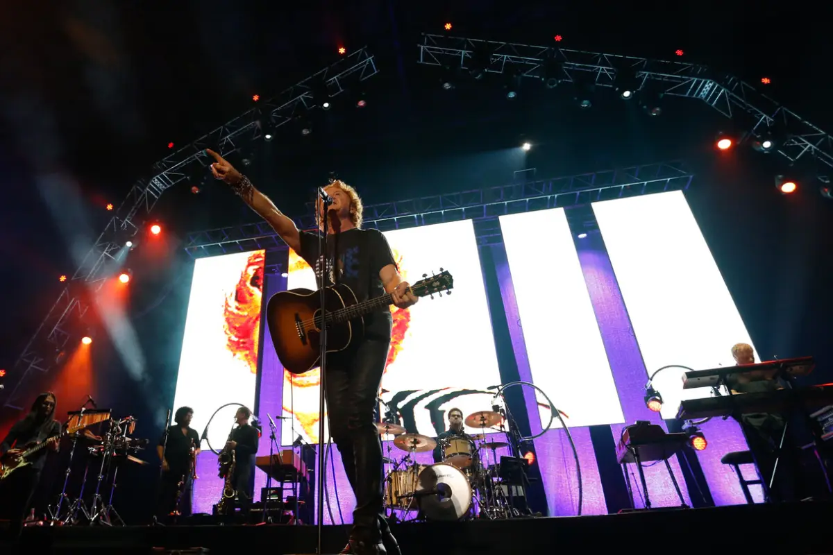 Simply Red, Agencia UNO