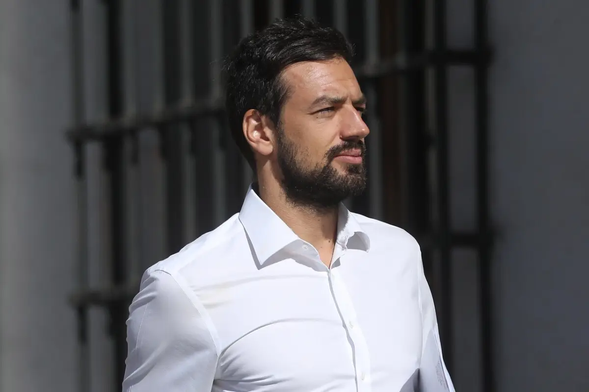 Tomás Vodanovic, Agencia Uno