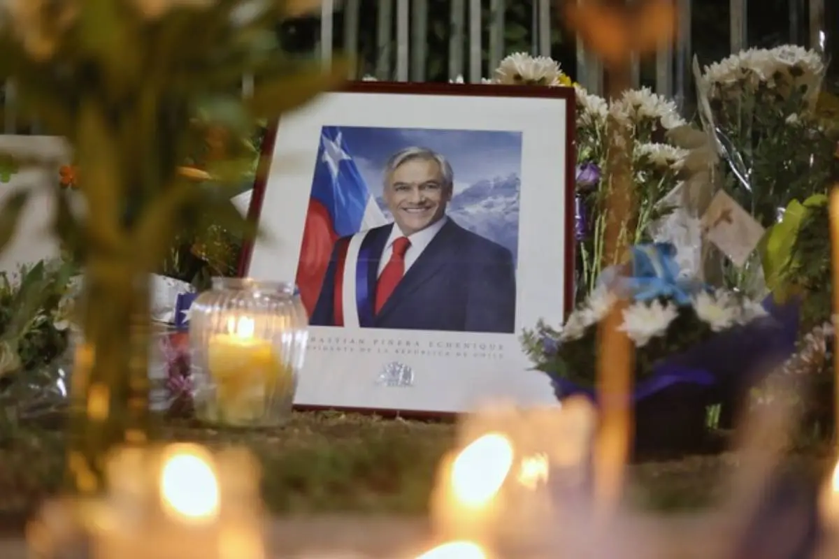 Sebastián Piñera, Agencia Uno