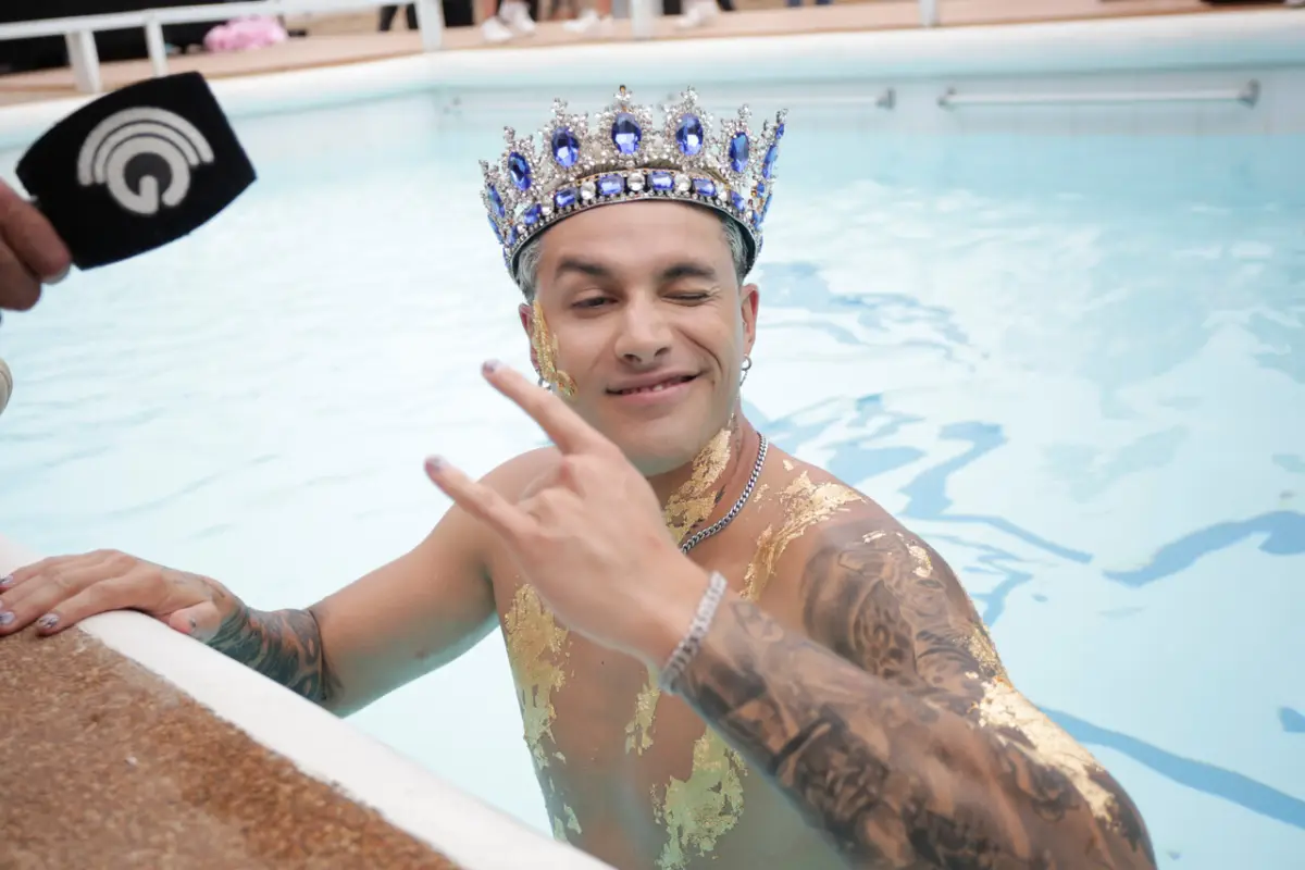 Nicolás Solabarrieta, Agencia Uno