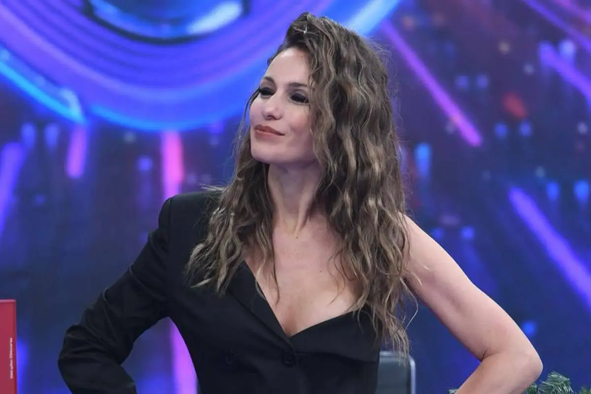 Pampita, Redes Sociales