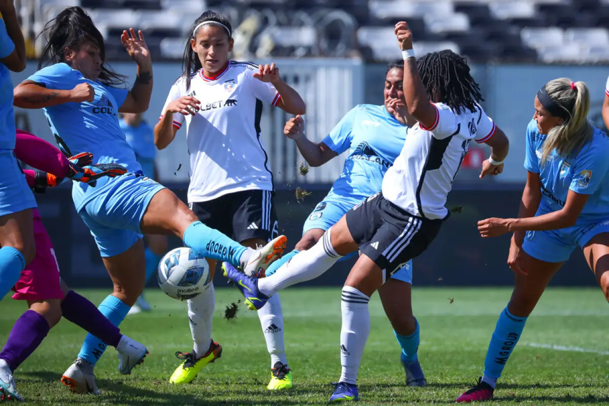 Serían tres partidos por fecha. Colo Colo, la "U" y otro a elección, Agencia Uno