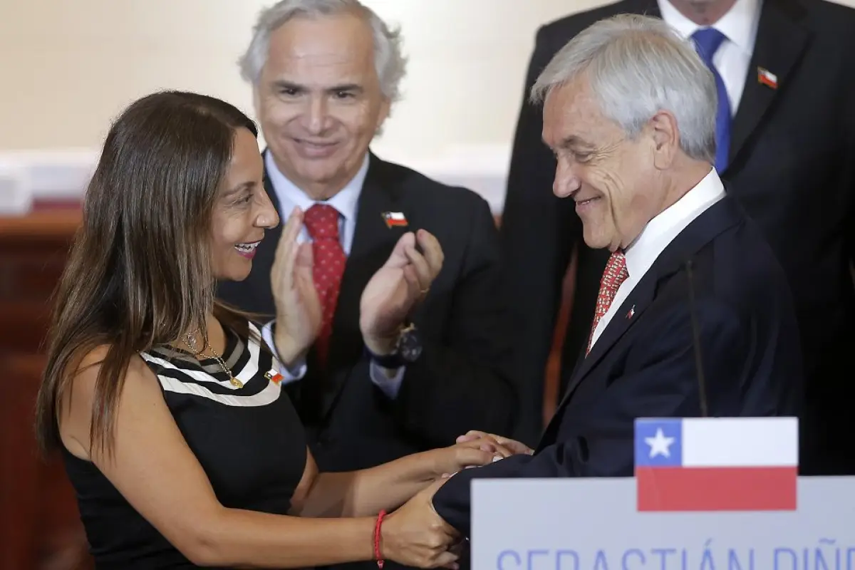 Cecilia Pérez y Sebastián Piñera, Agencia Uno