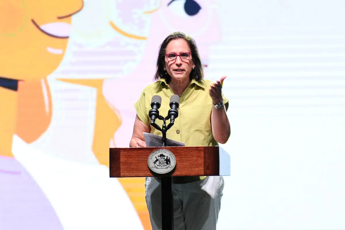 Carolina Leitao, Agencia Uno