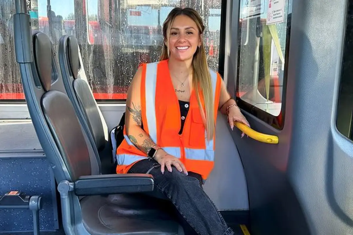 Azzart Maveth, Redes Sociales