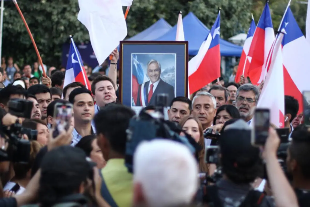 Sebastián Piñera, Agencia Uno