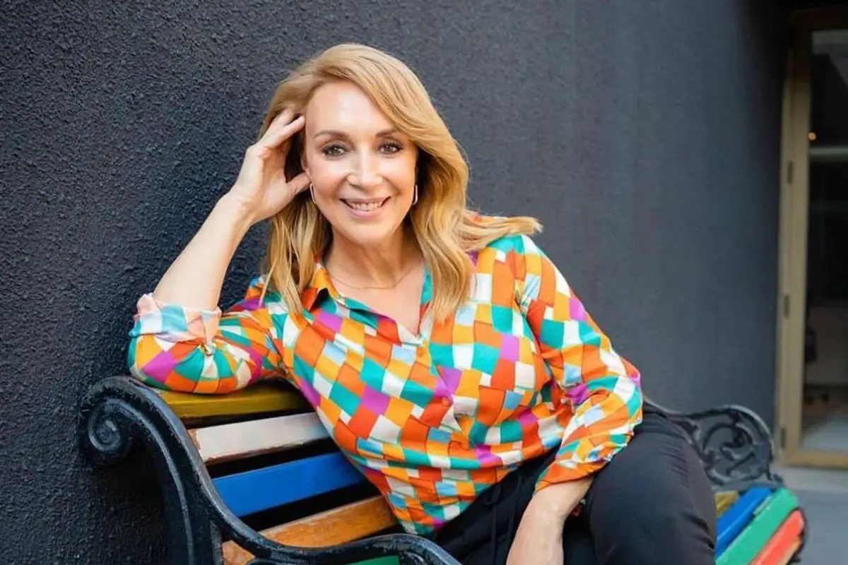 Karen Doggenweiler, Redes Sociales