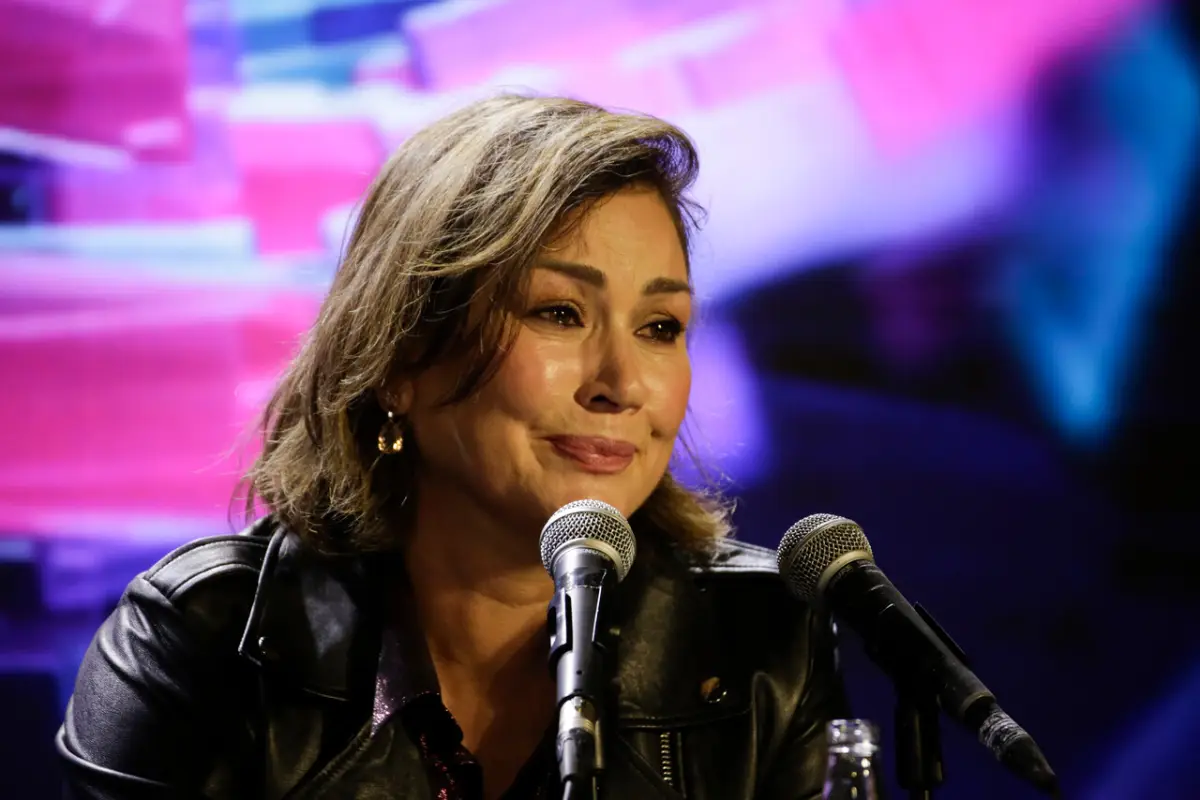 Javiera Contador, Agencia Uno